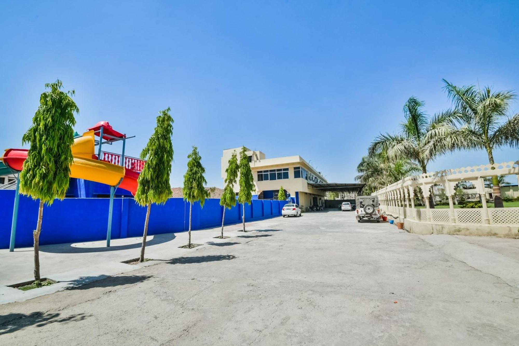Hotel O Kalika Resort Lakāwās Esterno foto