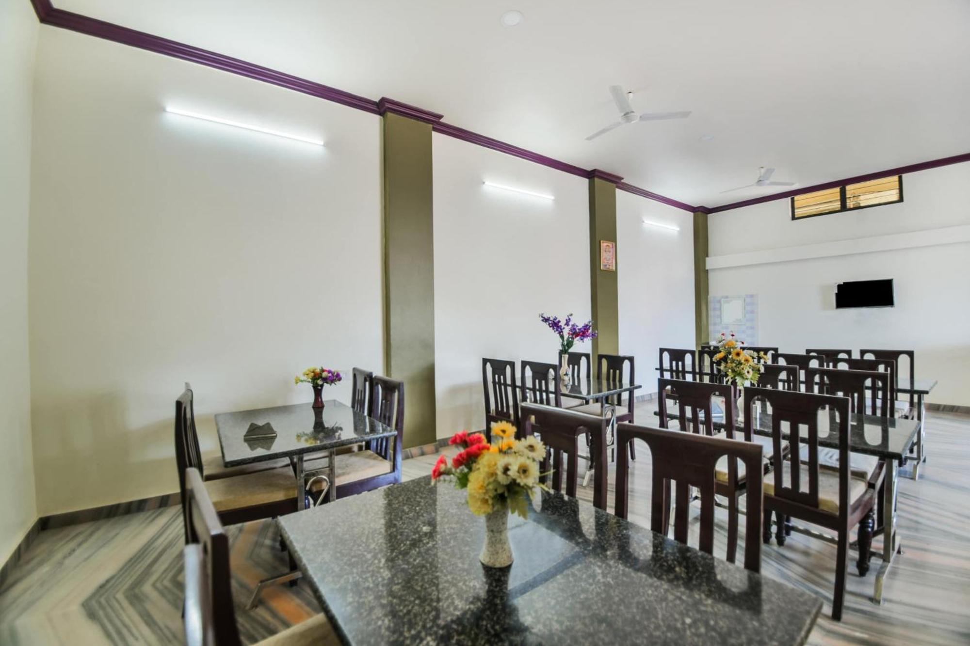 Hotel O Kalika Resort Lakāwās Esterno foto